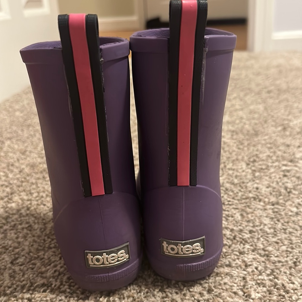 Totes rain boots